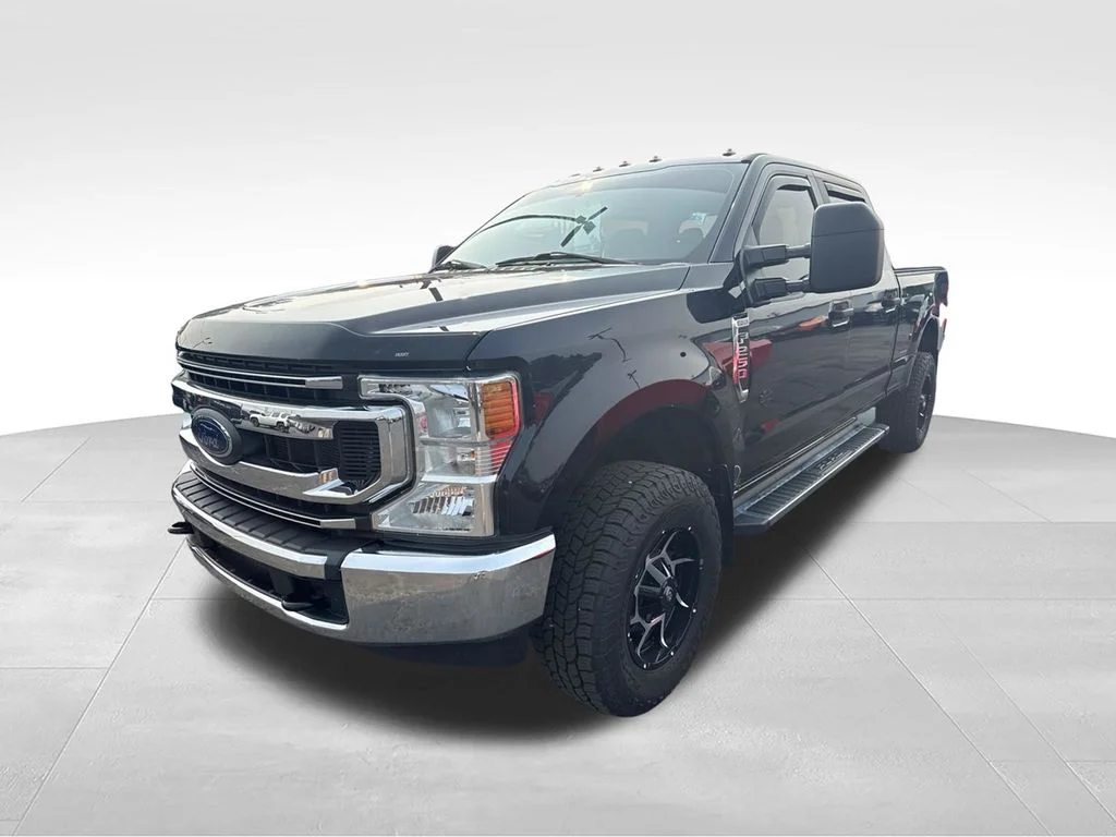 Used 2021 Blue Ford XL image 4