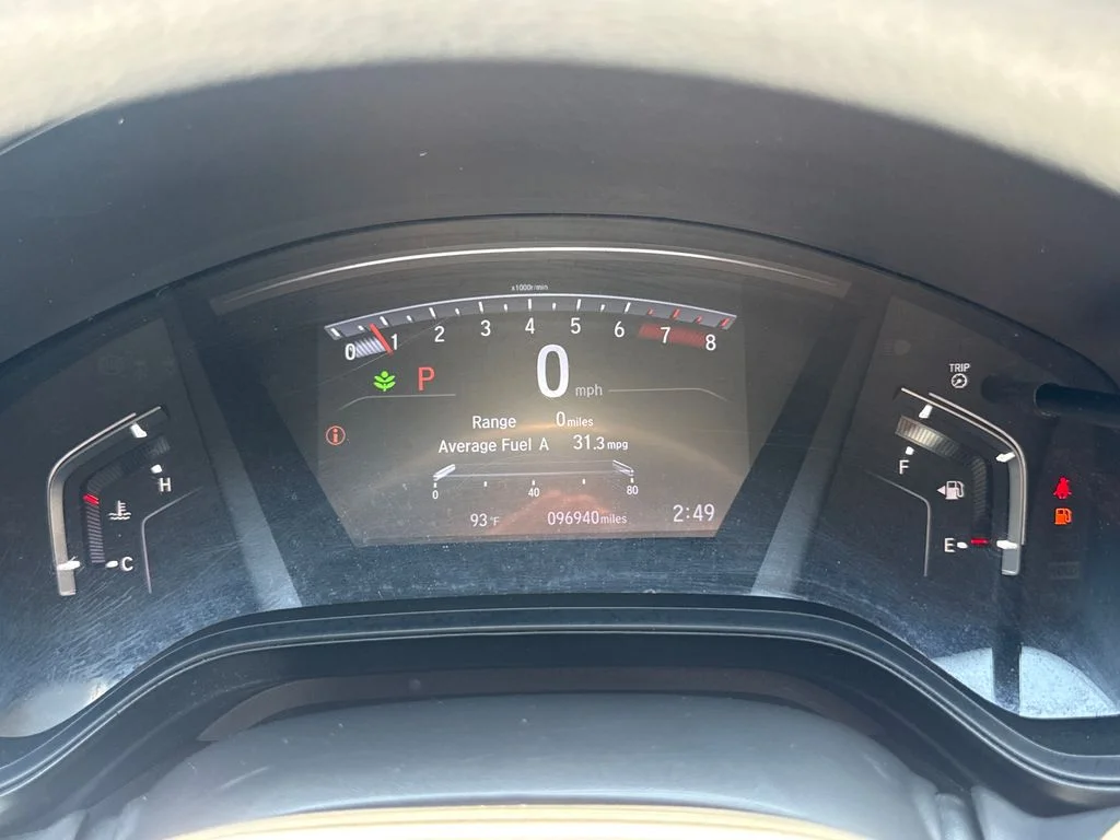 Certified Used 2020 Lunar Silver Metallic Honda LX image 22