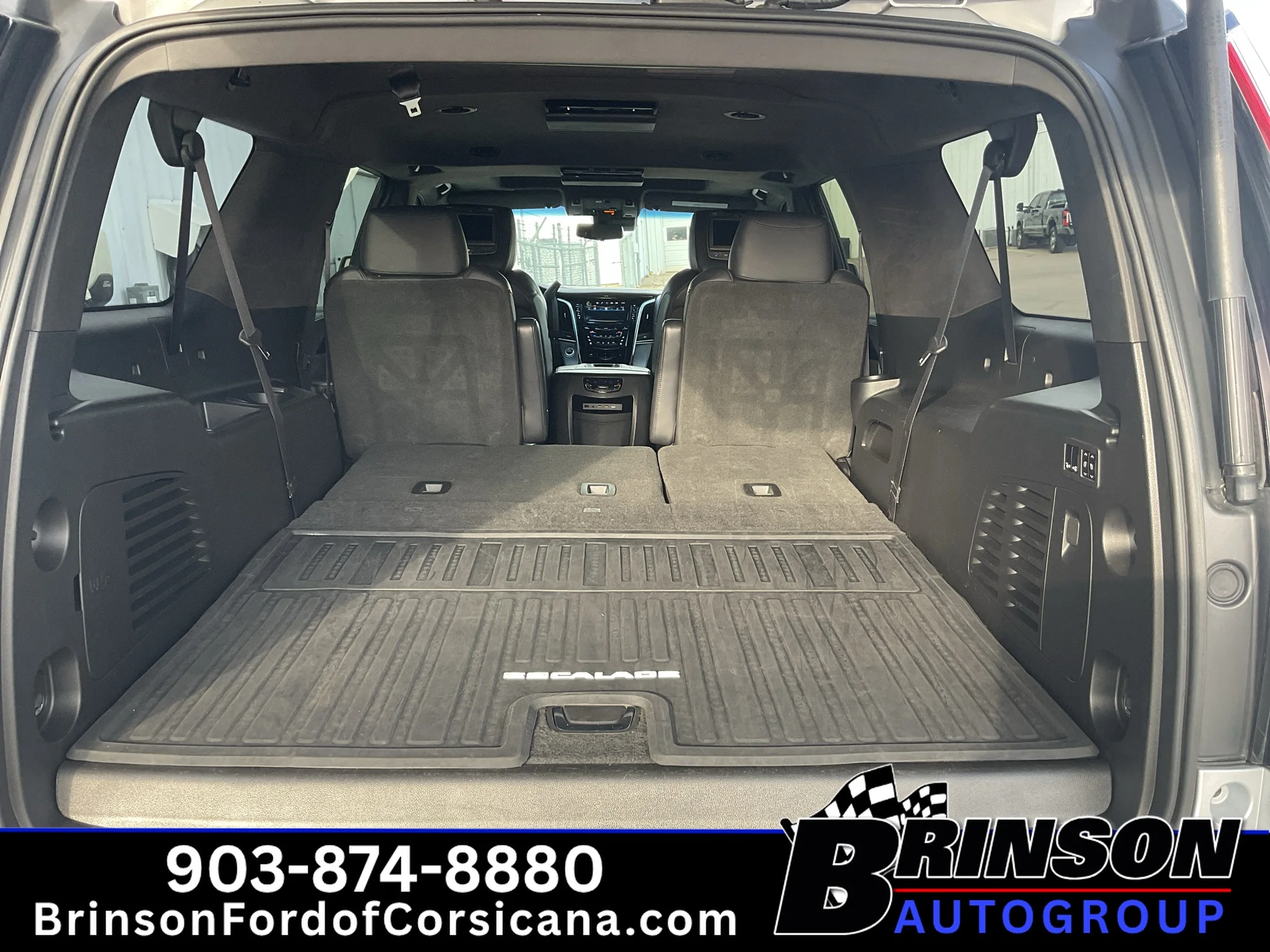 Used 2018 Radiant Silver Metallic Cadillac Platinum image 10