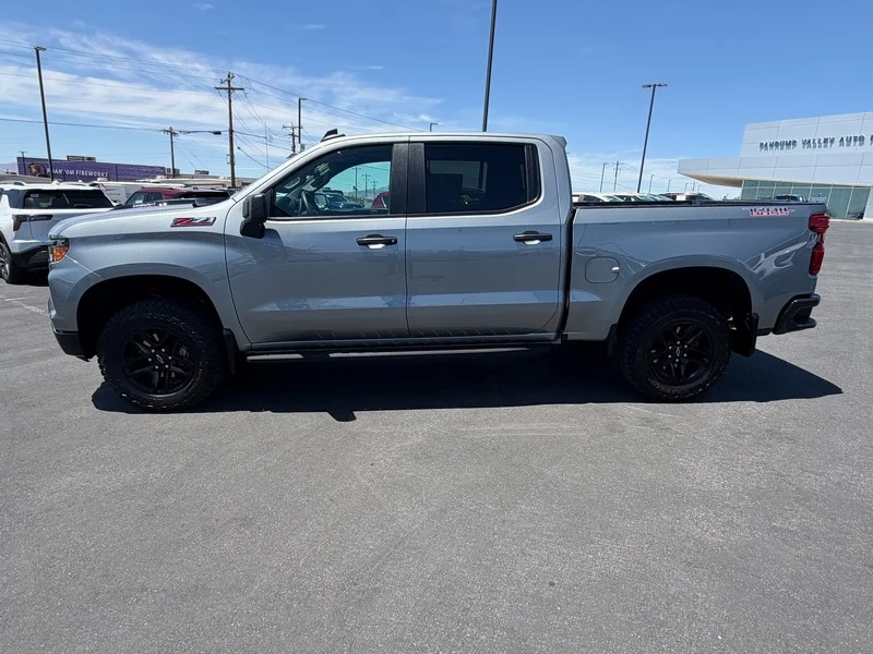 Used 2025 Sterling Gray Metallic Chevrolet Custom Trail Boss image 6