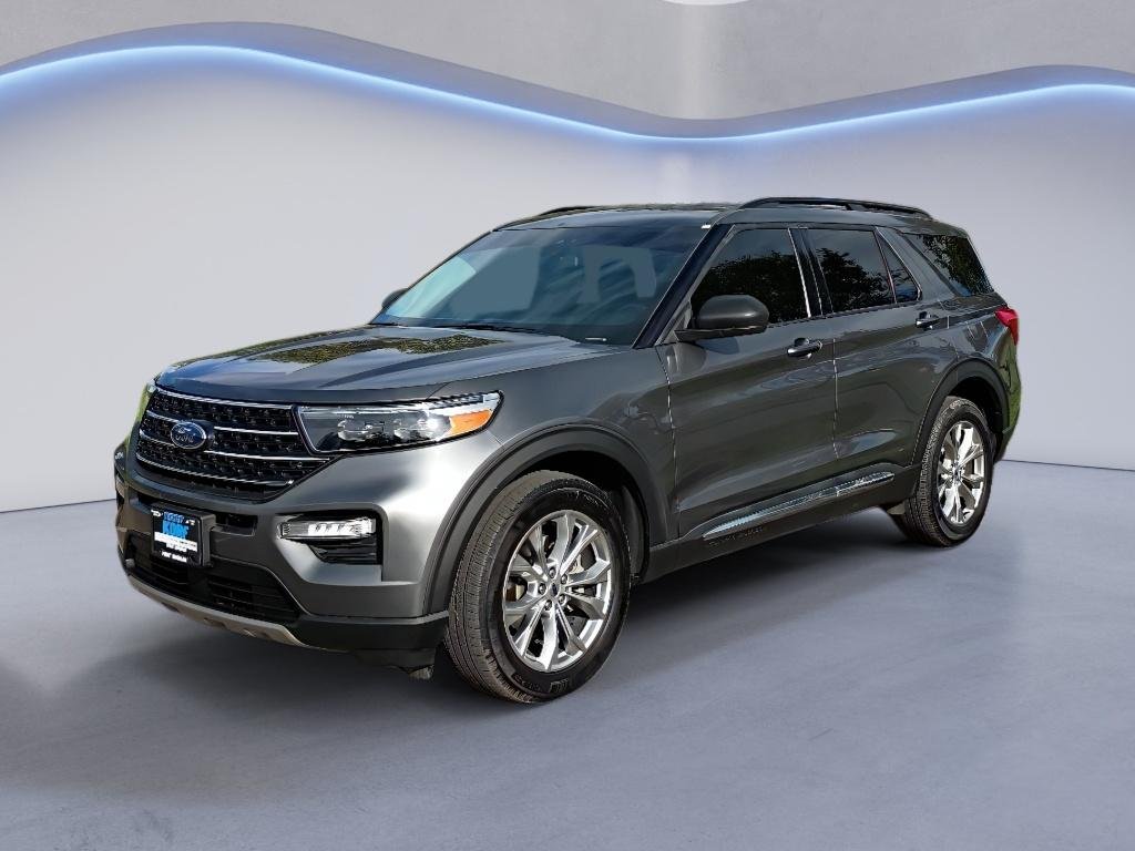 Used 2023 Carbonized Gray Metallic Ford XLT image 1