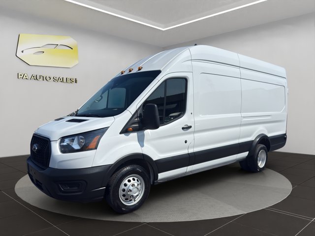 Used 2024 White Ford  image 3