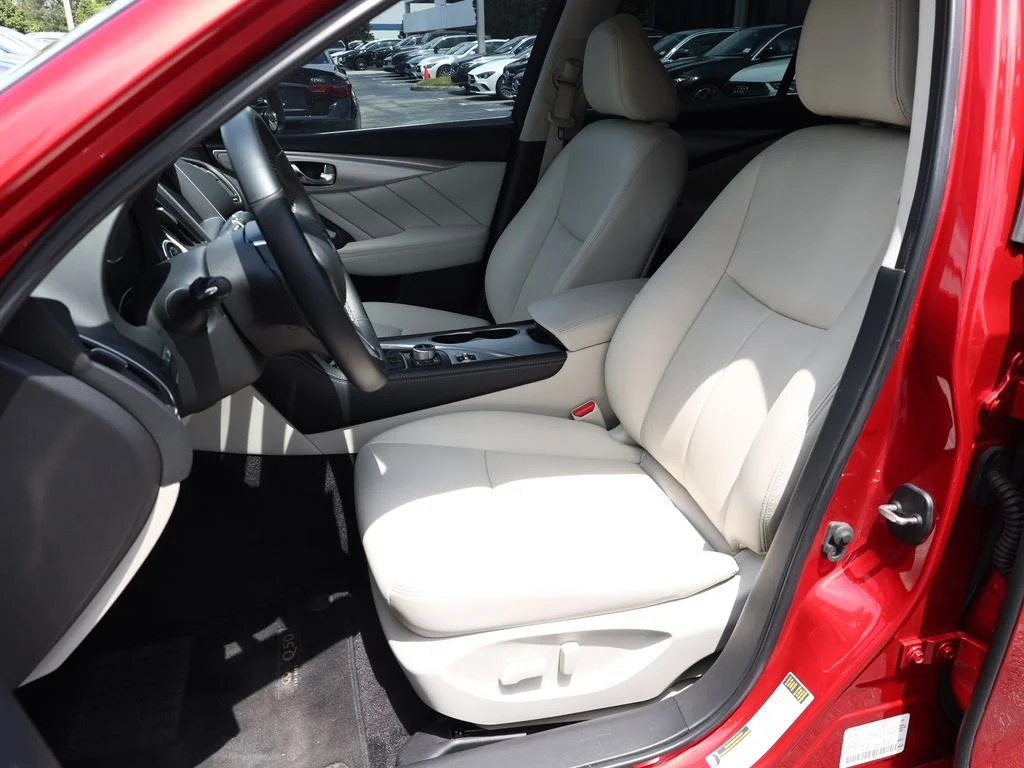Used 2021 Red INFINITI 3.0t LUXE image 14