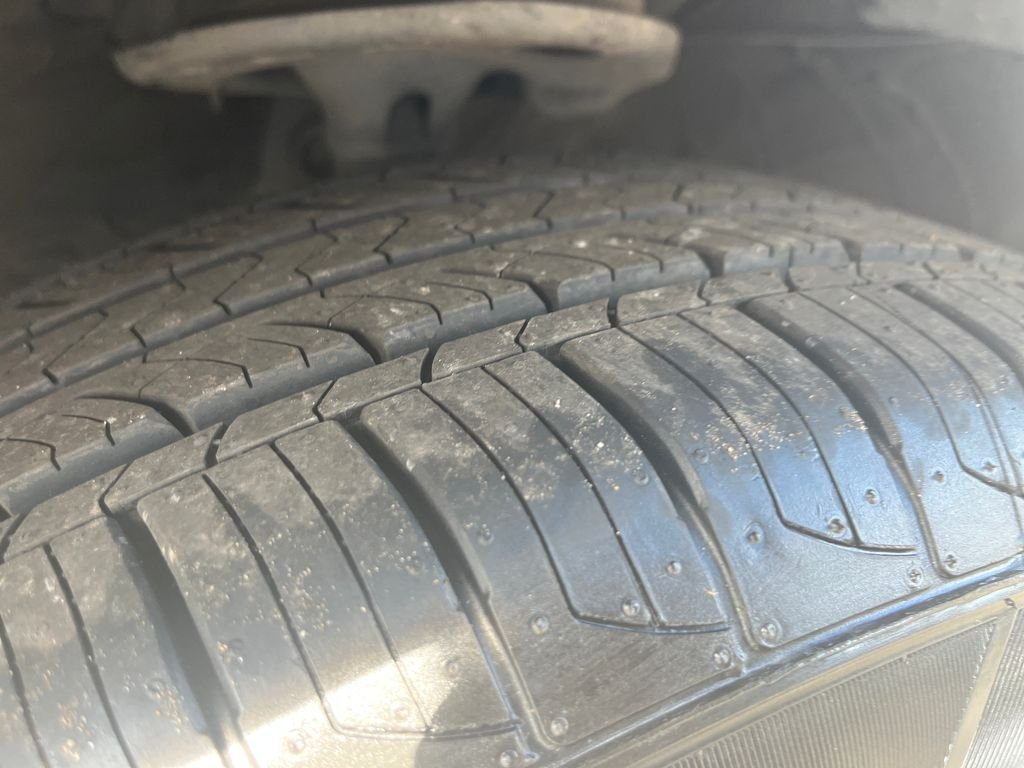 Used 2019 Black Lexus 300h image 28