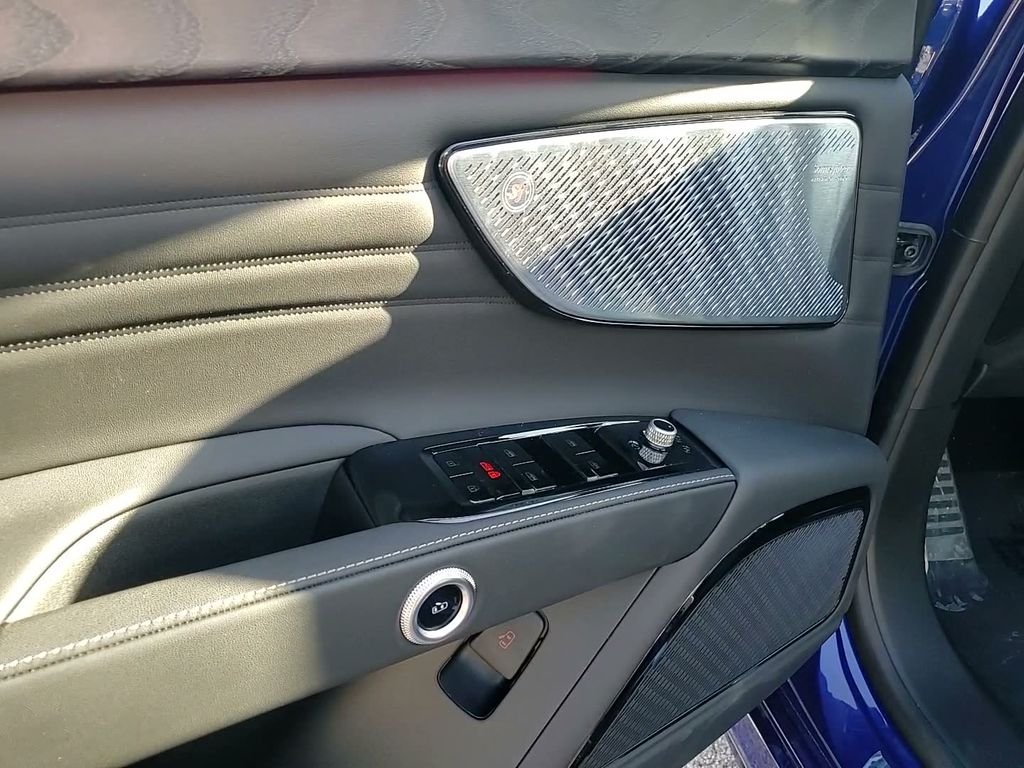 2026 Maserati Grecale Modena V6 - Photo 25