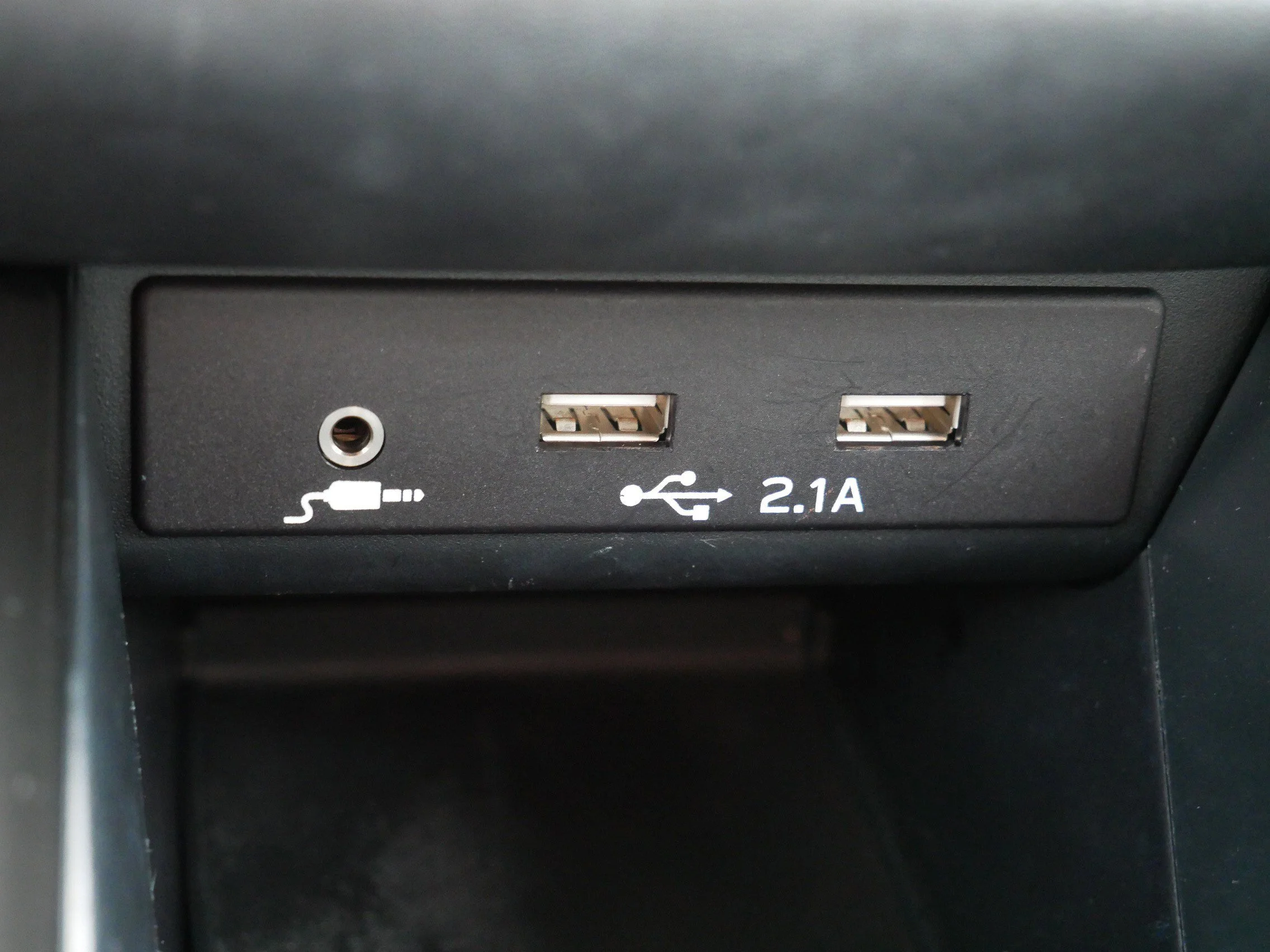 Used 2022 Magnetite Gray Metallic Subaru Limited image 32