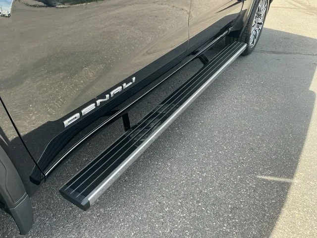 Used 2026 Onyx Black GMC Denali Ultimate image 12