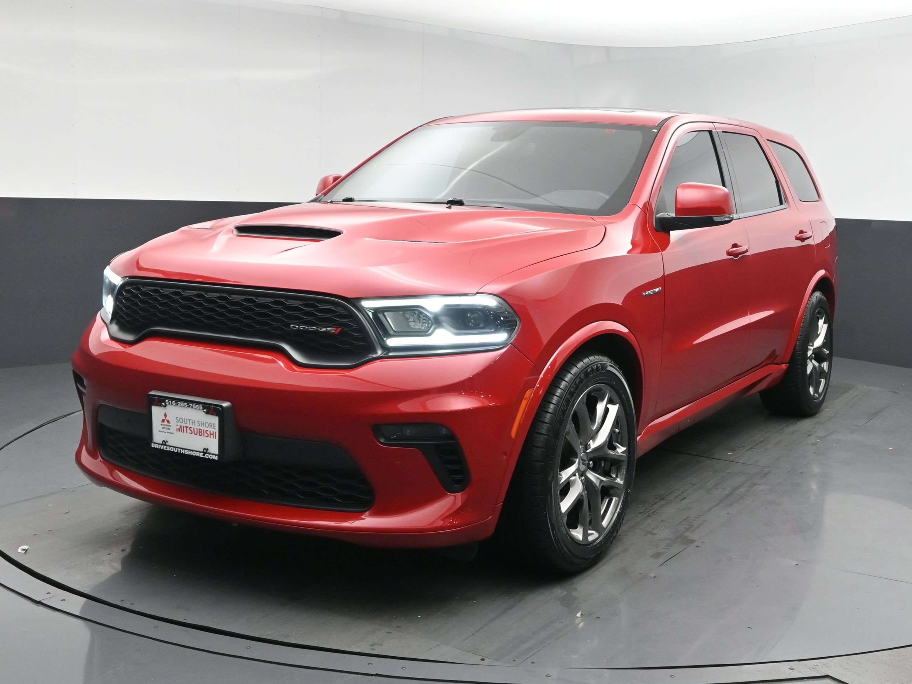 Used 2022 Redline 2 Coat Pearl Dodge R/T image 26