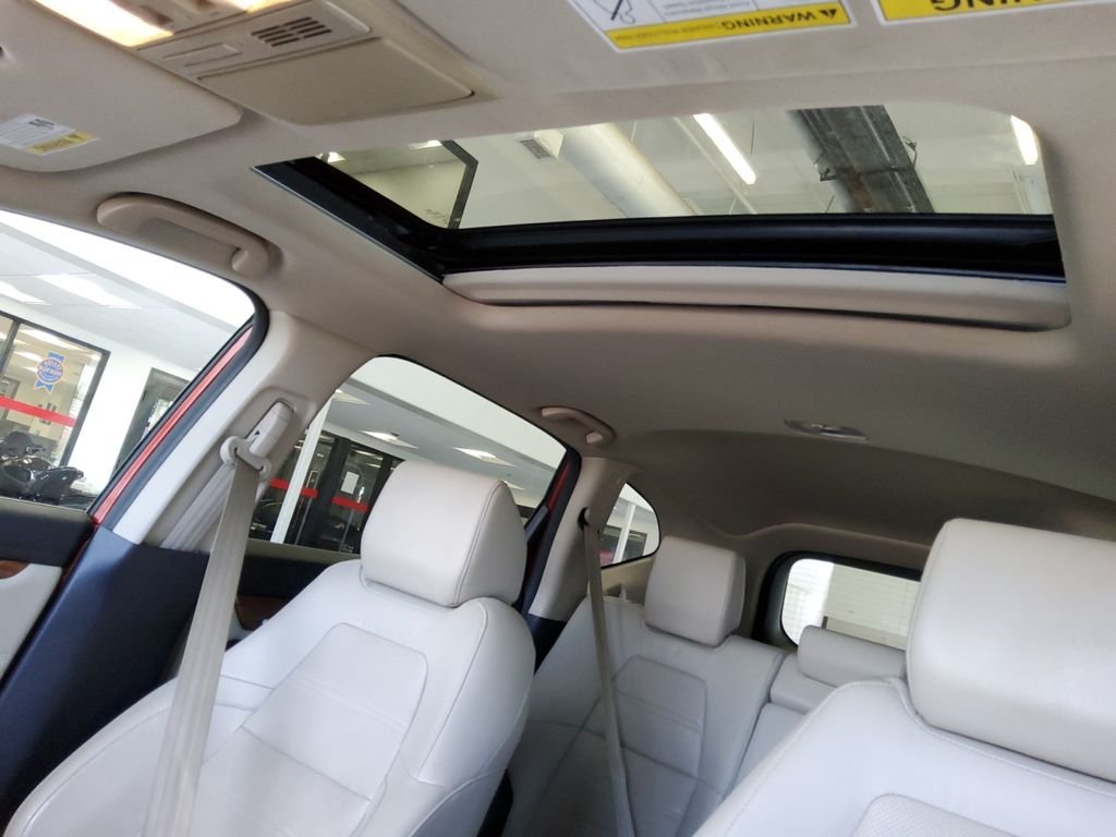 Used 2019 Red Honda Touring image 25