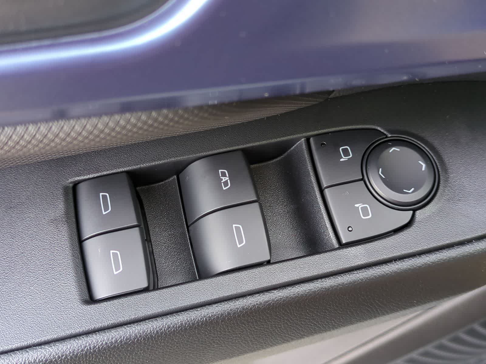 2026 Chevrolet Equinox EV 2LT - Photo 11