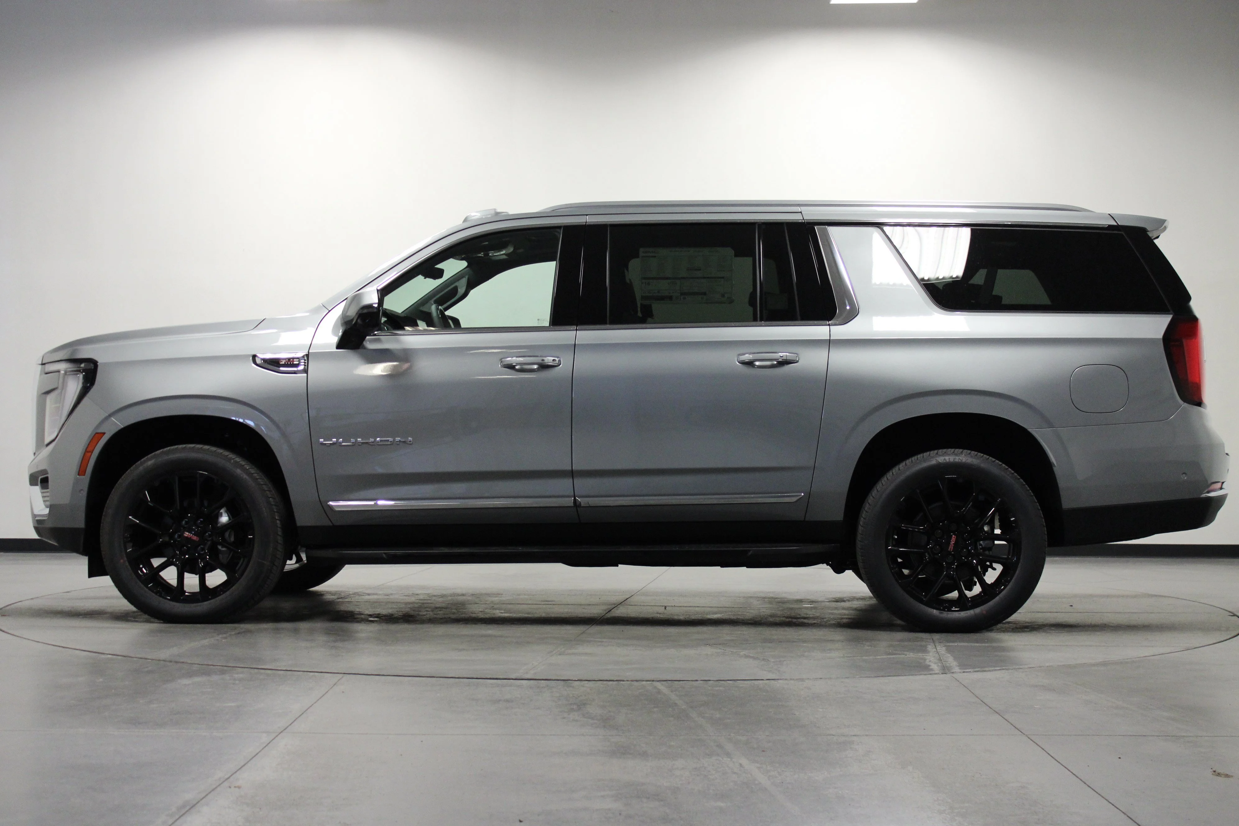 2026 GMC Yukon XL Elevation - Photo 7