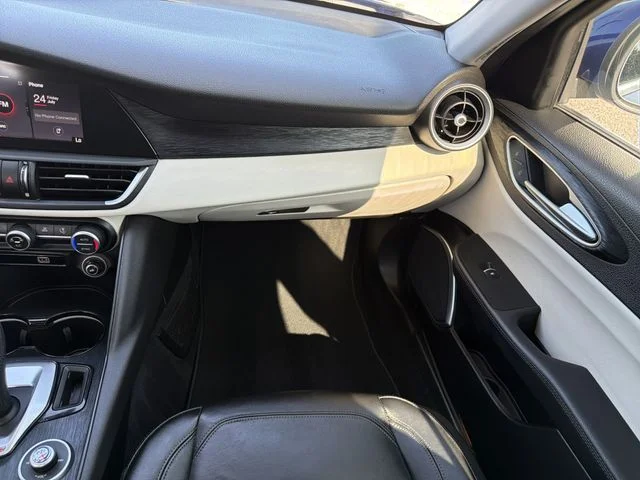 Used 2021 Blue Alfa Romeo Sprint image 14