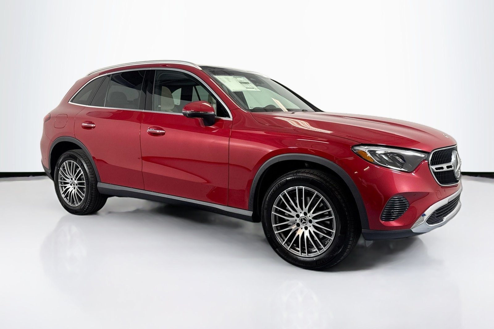 New 2026 Manufaktur Patagonia Red Metallic Mercedes-Benz GLC 300 image 3