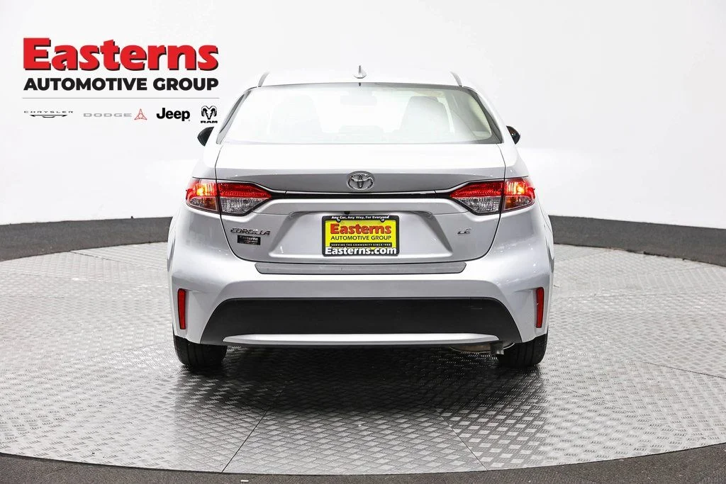 Used 2021 Silver Toyota LE image 8