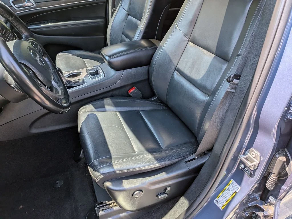 Used 2021 Blue Jeep Limited image 25