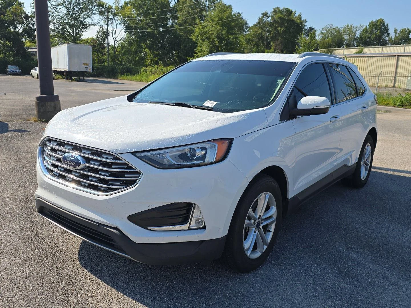 Used 2020 Oxford White Ford SEL image 9