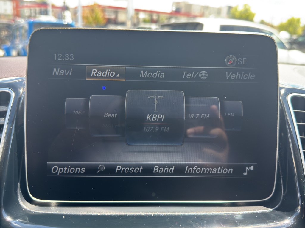 Used 2019 Black Mercedes-Benz 450 4MATIC® image 29