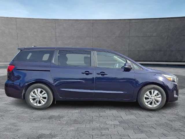 Used 2018 Blue Kia LX image 7