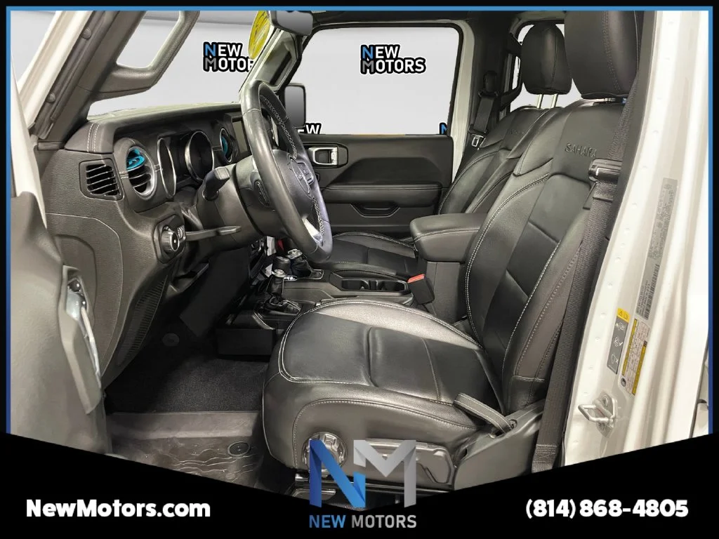 Used 2023 Bright White Clearcoat Jeep Sahara image 9