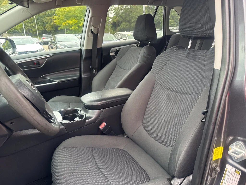 Used 2021 Gray Toyota LE image 15