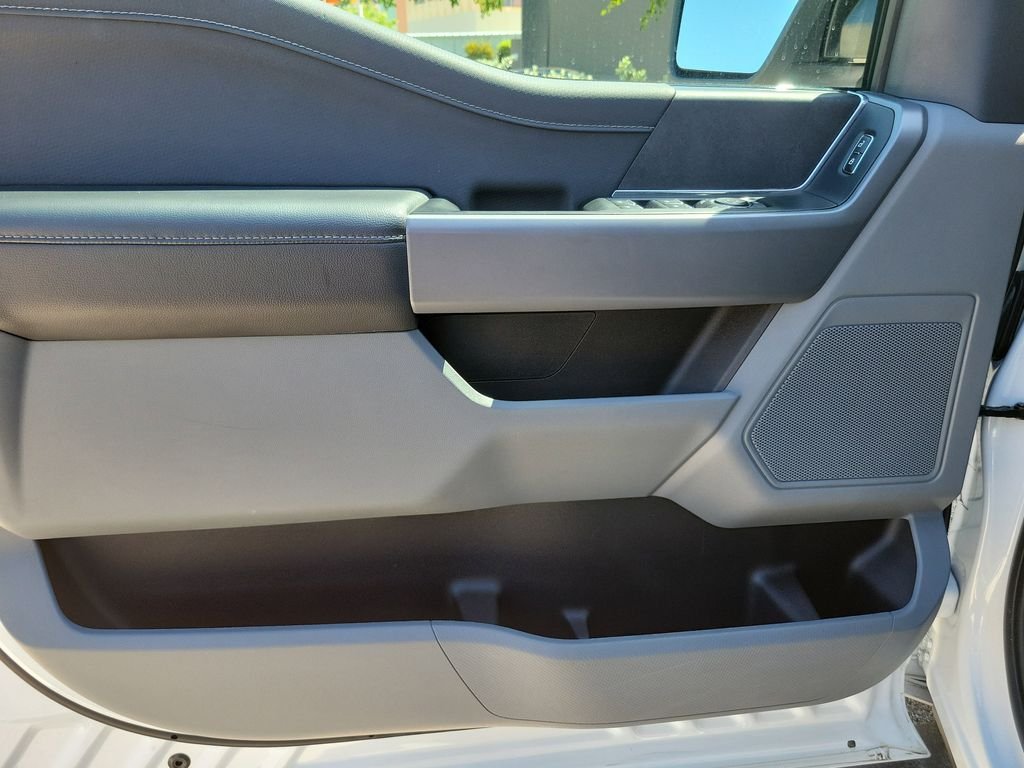 Used 2025 White Ford XLT image 17