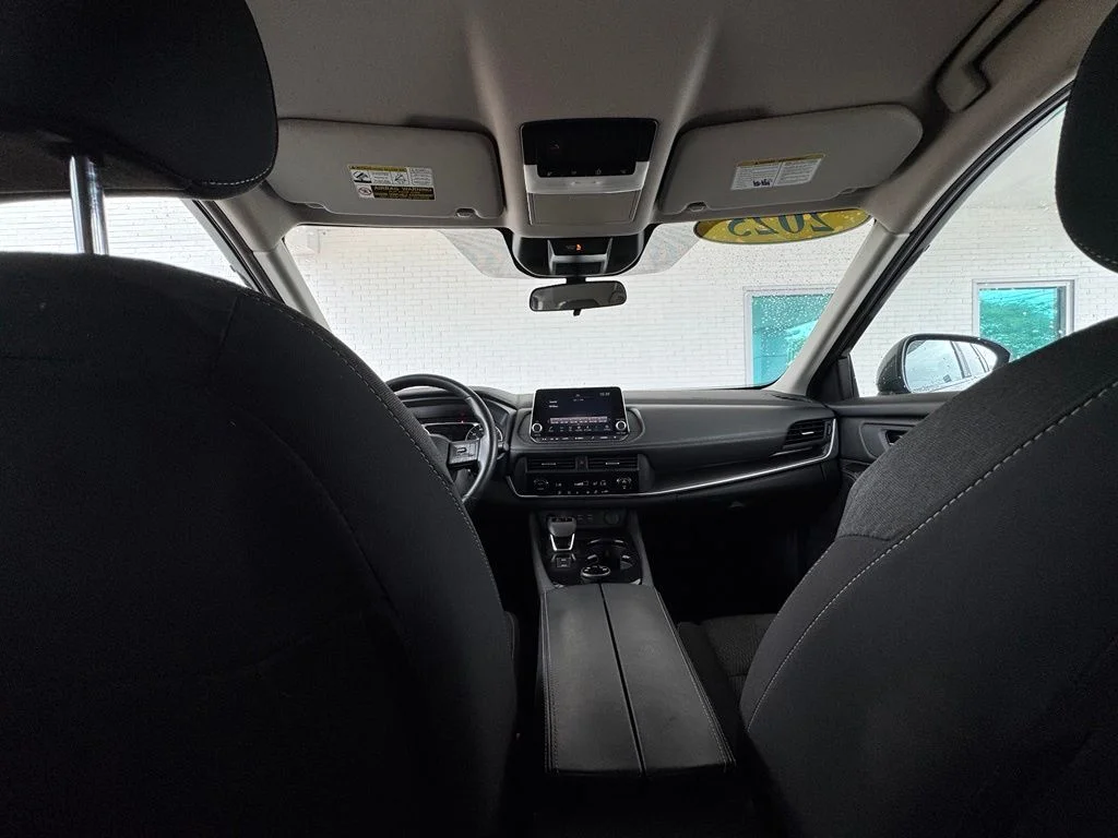 Used 2025 Gray Nissan SV image 26