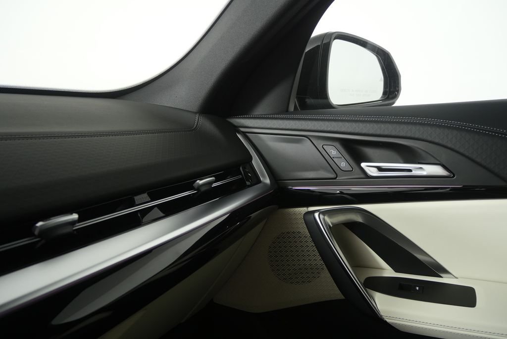 New 2026 Black Sapphire Metallic BMW xDrive28i image 25