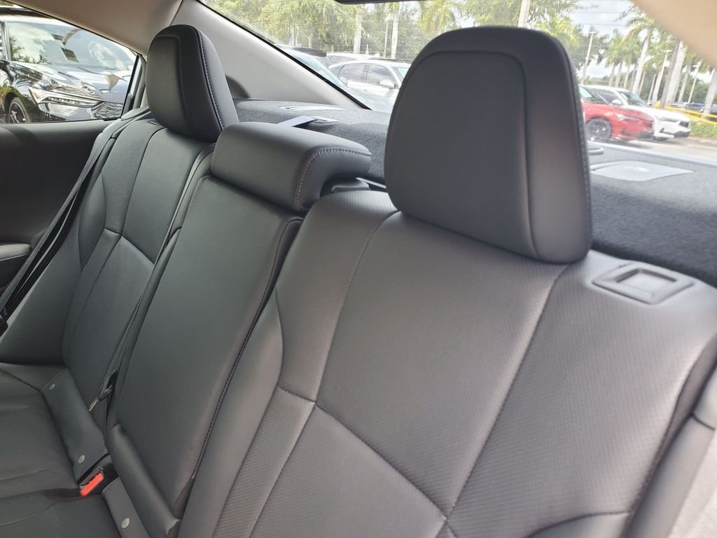 Used 2024 Silver Subaru Limited image 12