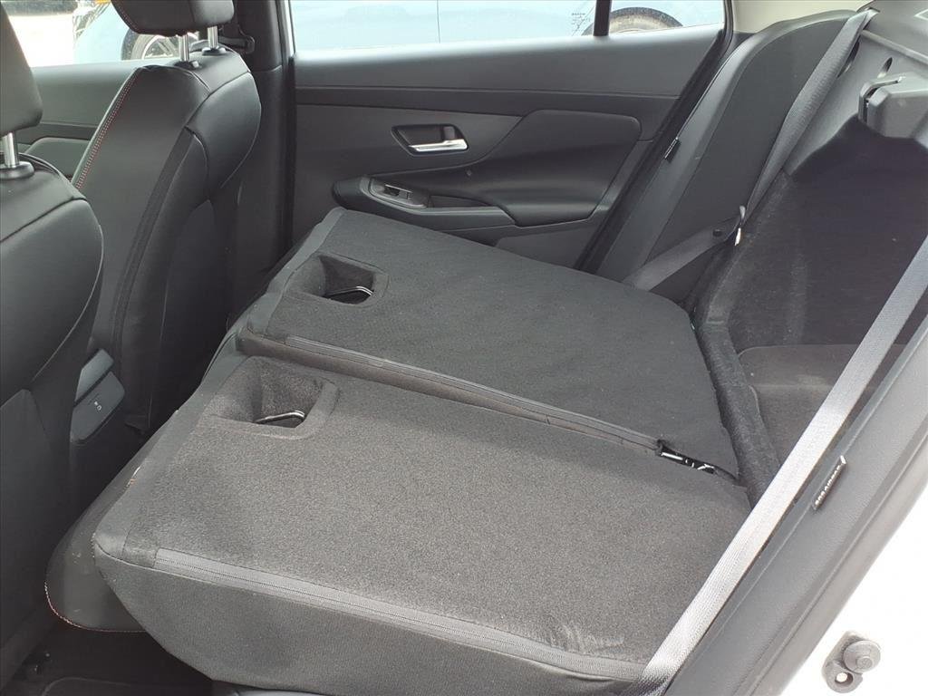 New 2026 Aspen White TriCoat / Super Black Two-tone Nissan SR image 25