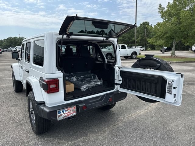 New 2025 White Jeep Sahara image 18