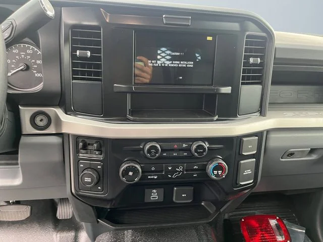 2025 Ford F-350 Super Duty Chassis Cab XL - Photo 11