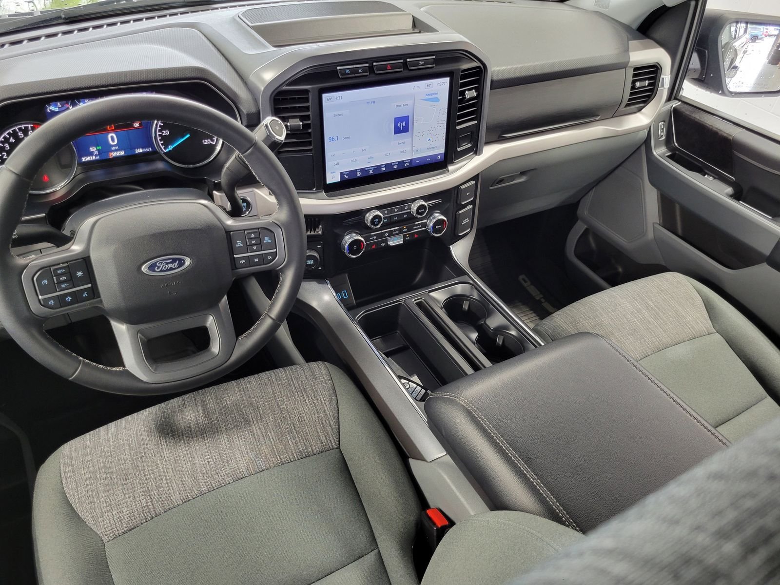 Used 2023 Black Ford XLT image 23