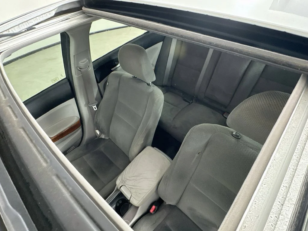 Used 2012 Alabaster Silver Metallic Honda EX image 22