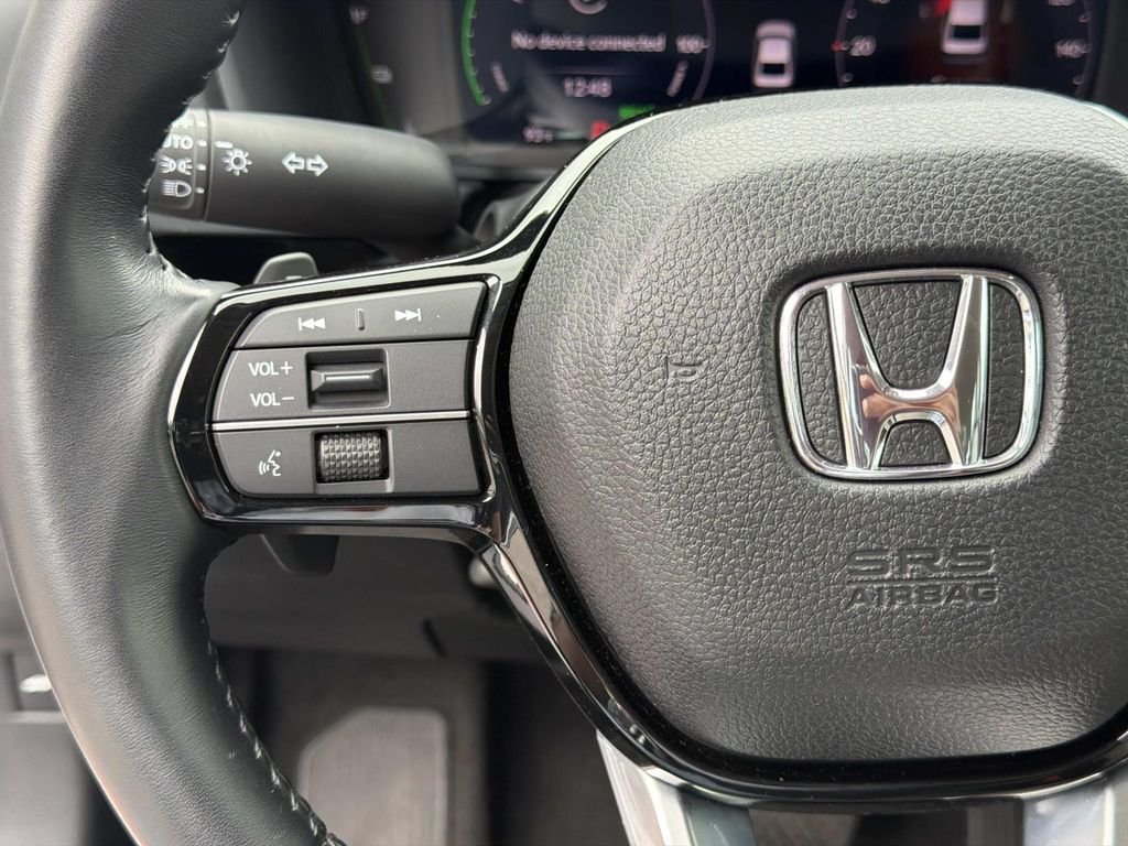 Used 2024  Honda Touring image 23