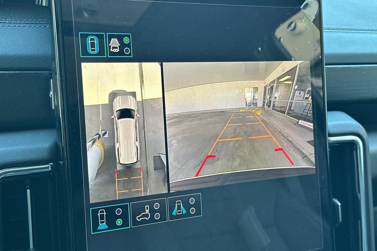 2026 GMC Yukon XL Denali - Photo 21