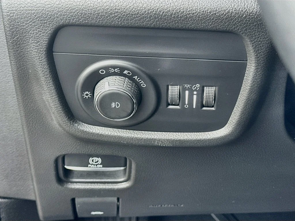 Used 2022 Gray Jeep Overland image 10