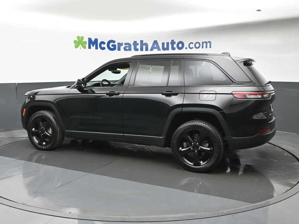 Used 2023 Black Jeep Altitude X image 22