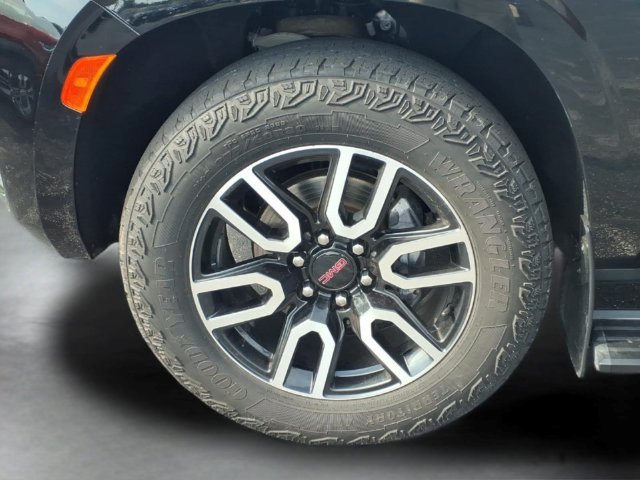 Used 2023 Onyx Black GMC AT4 image 15