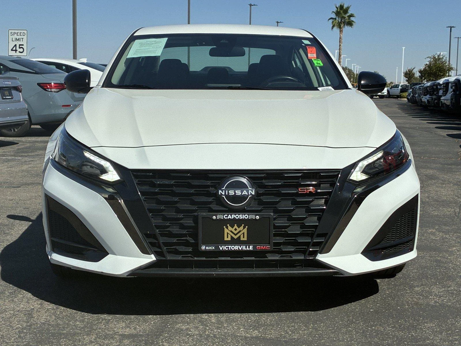 Used 2024 Glacier White Nissan 2.5 SR image 2