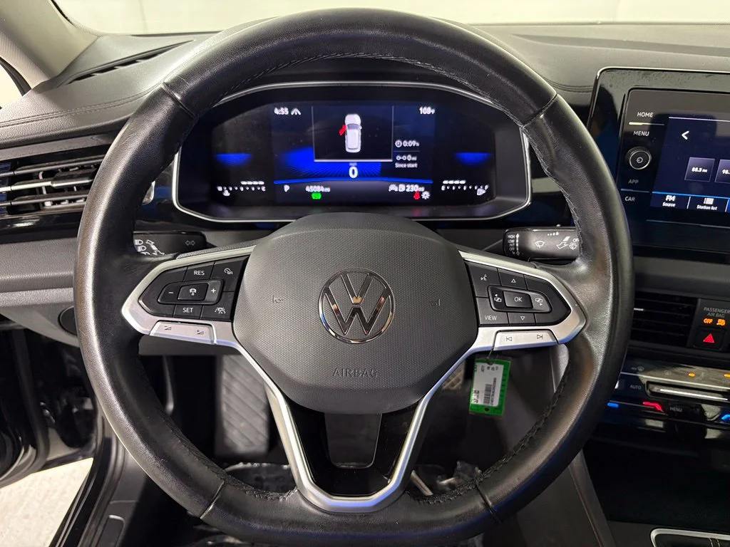 Used 2025 Black Volkswagen 1.5T S image 19