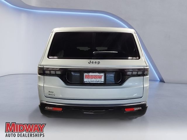 New 2026 Silver-Zynith Exterior Paint Jeep  image 4
