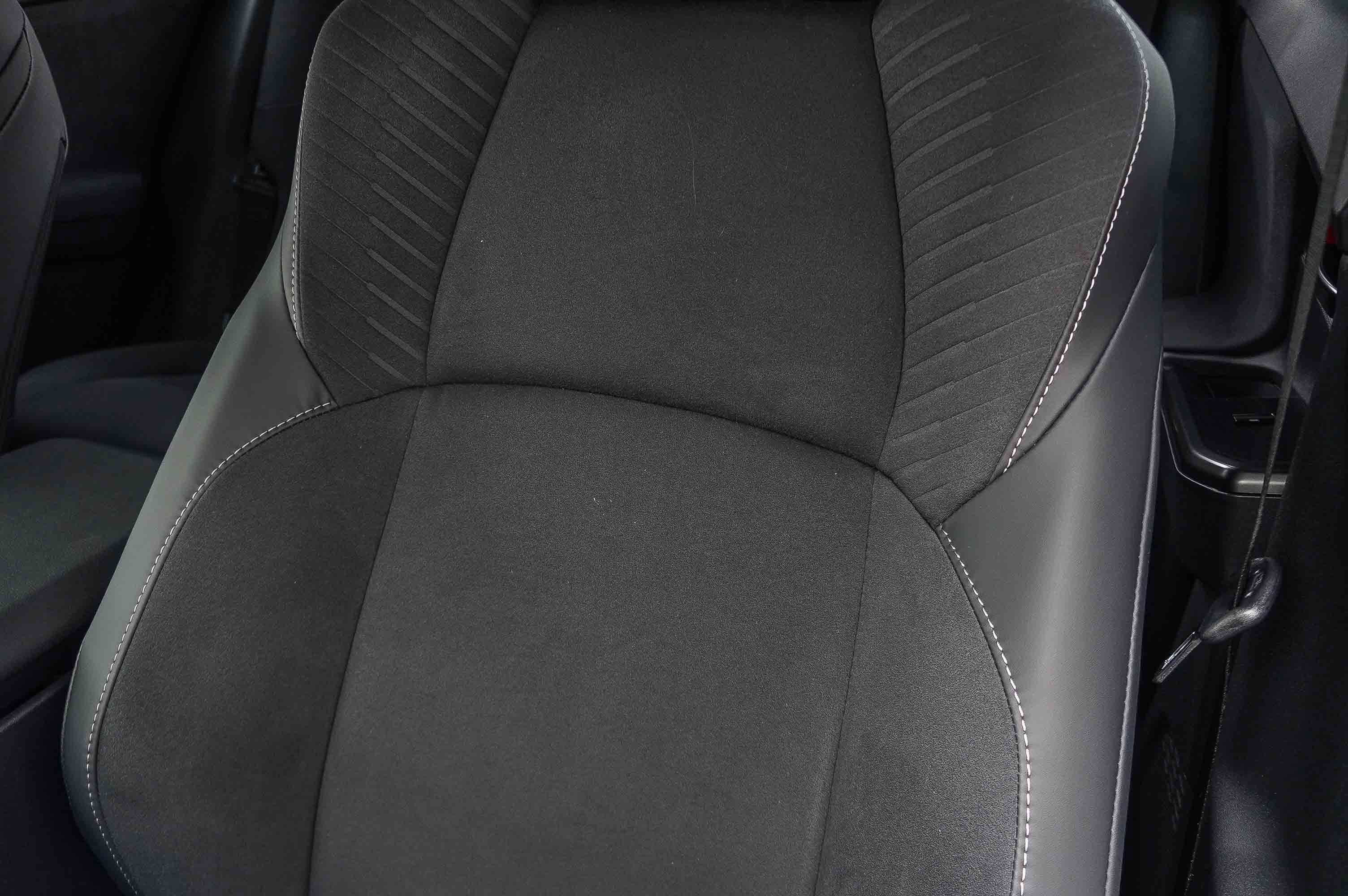 2026 Toyota C-HR XSE - Photo 29