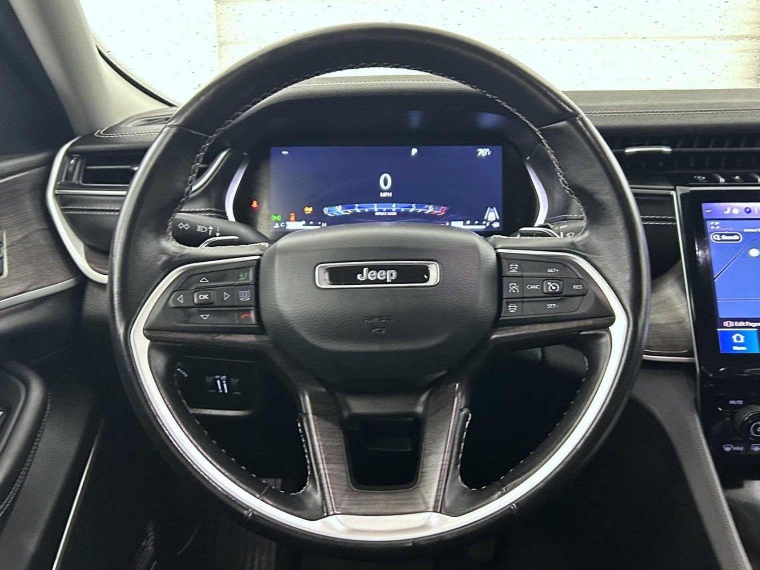Used 2022 Gray Jeep Limited image 11