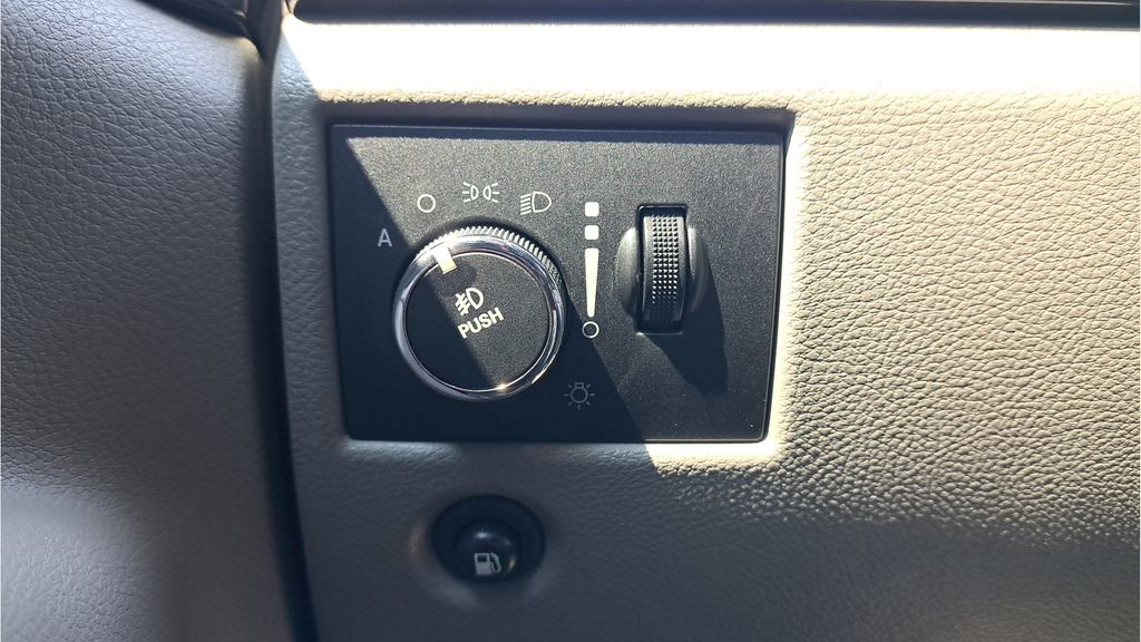 Used 2013 Black Jeep Altitude image 14