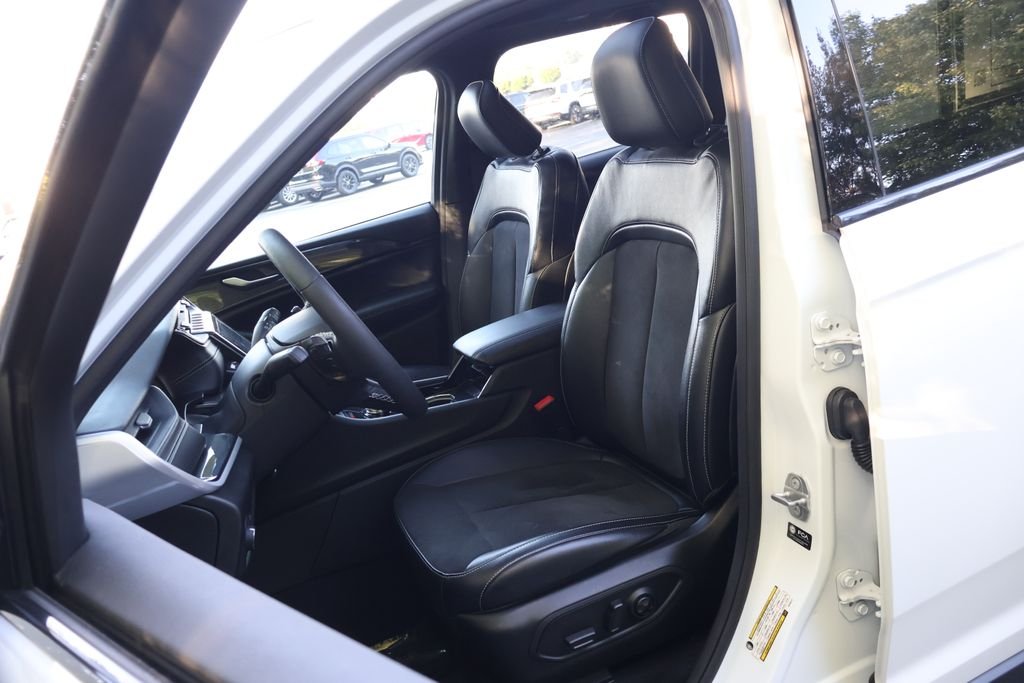 2023 Jeep Grand Cherokee Altitude - Photo 33