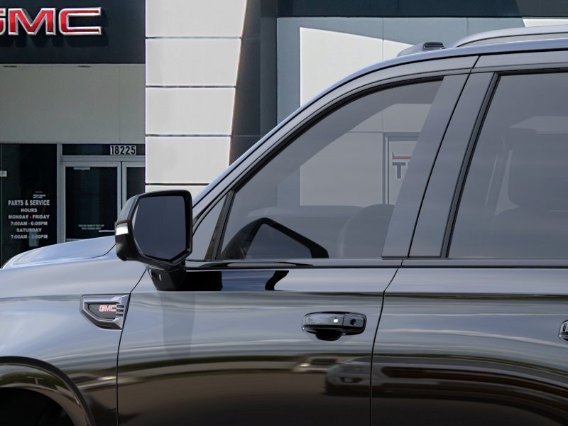 2026 GMC Yukon AT4 Ultimate - Photo 12