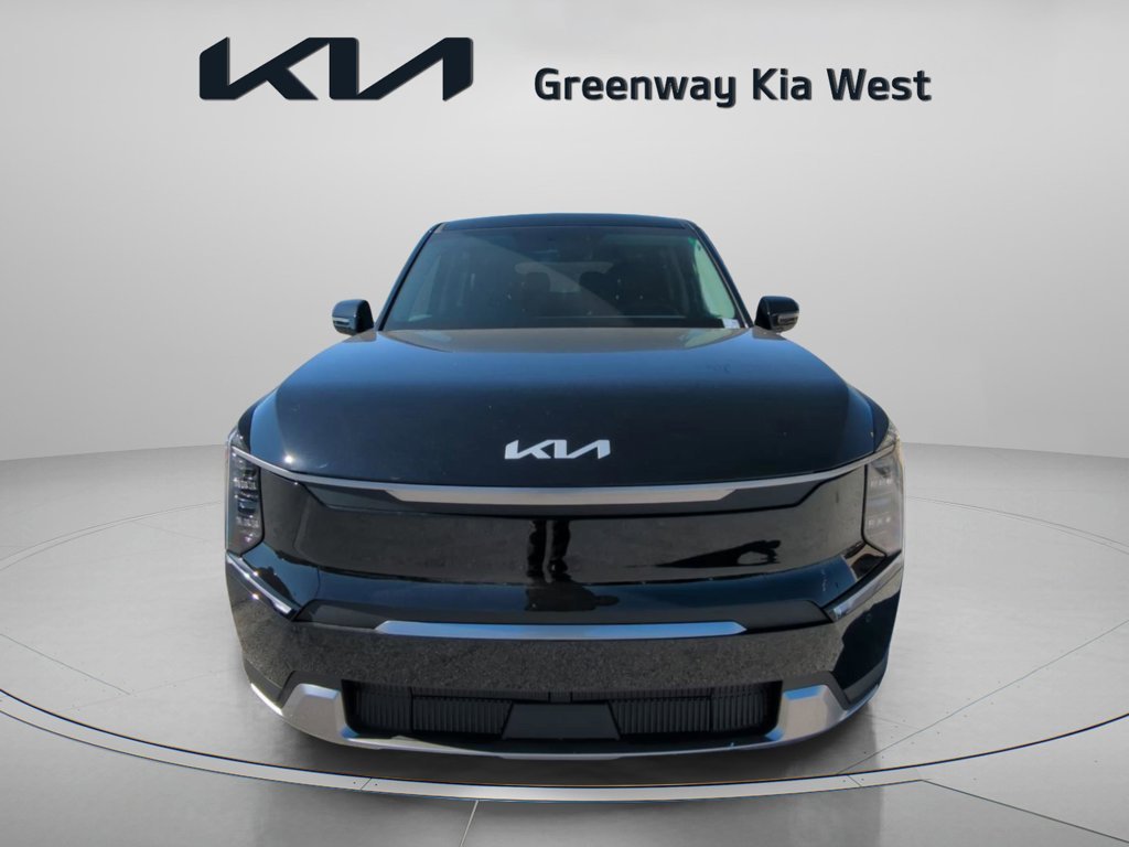 New 2026 Ebony Black Kia Light Long Range RWD image 7