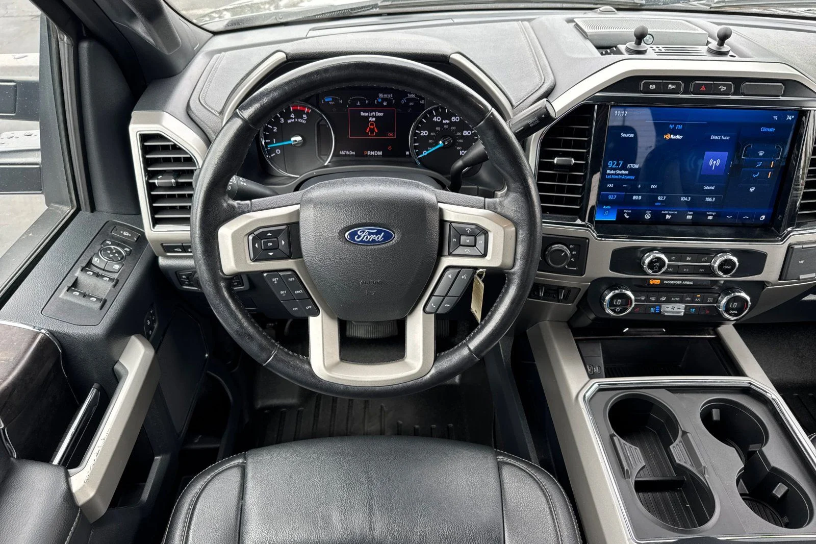 Used 2022 Gray Metallic Ford Lariat image 6
