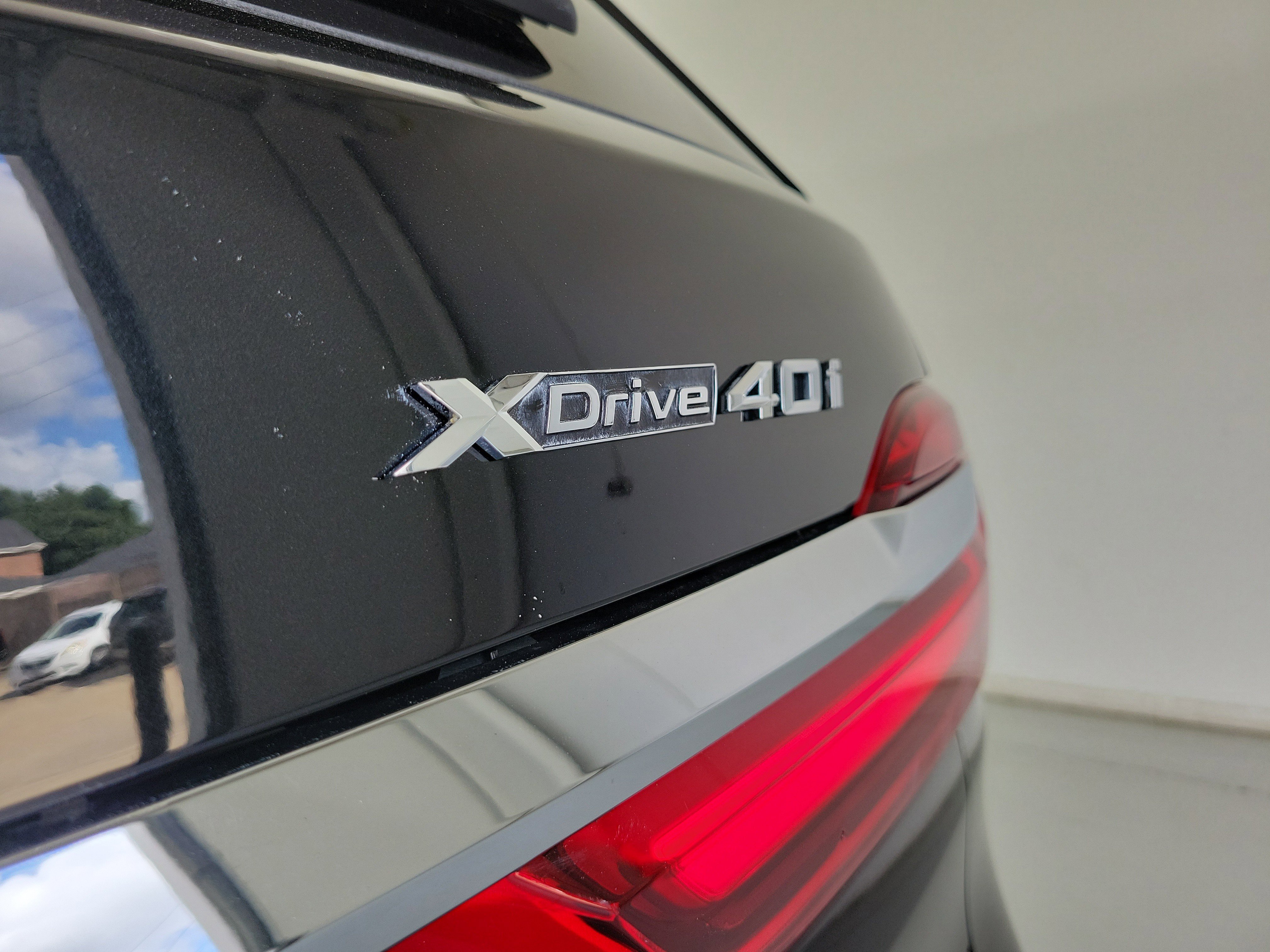 Used 2021 Black Sapphire Metallic BMW xDrive40i image 8
