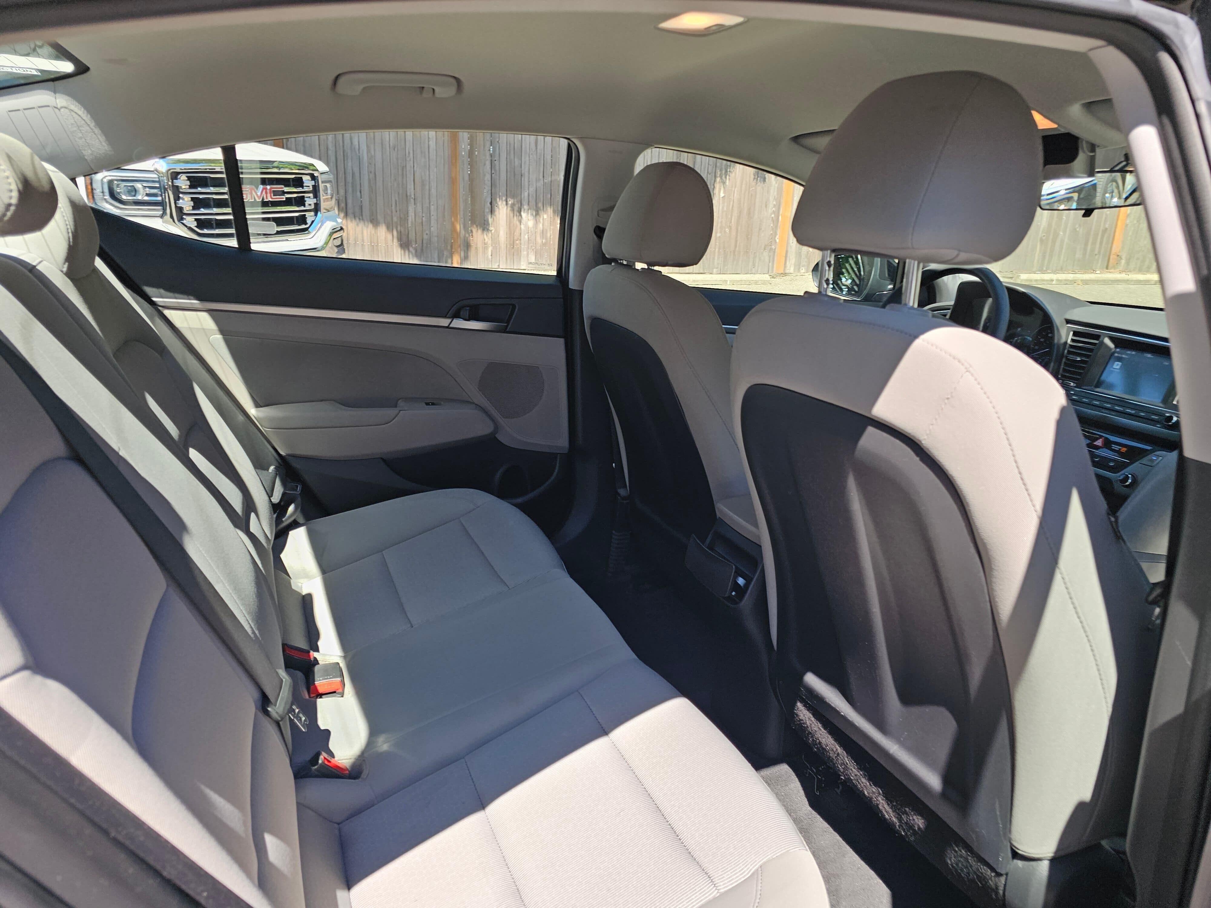 Used 2018 Phantom Black Hyundai SEL image 14